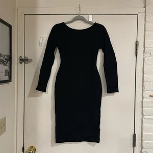 Lulus M Black form fitting long sleeve